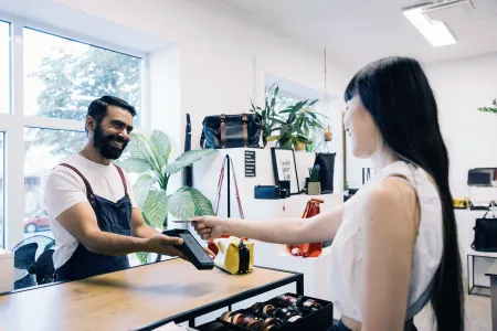 DX8000_bag store_contactless_card_HD.png