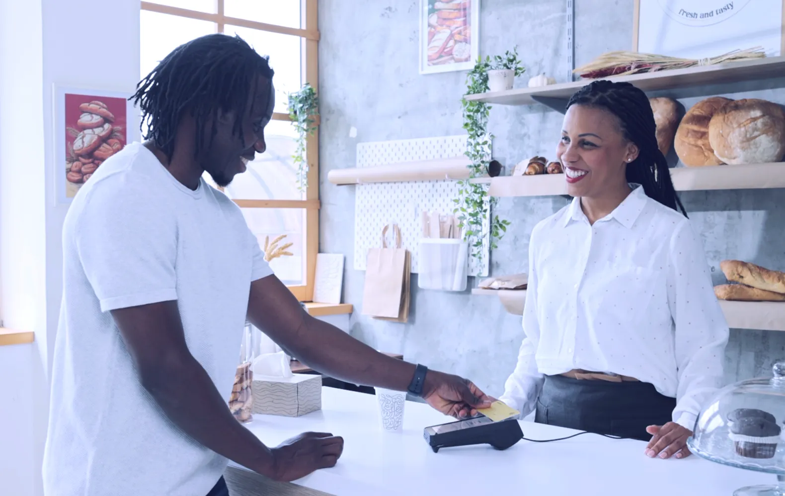 DX4000D_bakery_contactless with card_HD_1_1.png