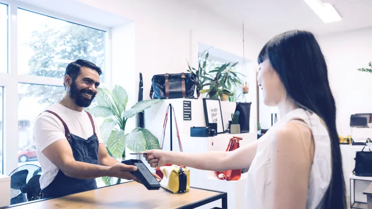 DX8000_bag store_contactless_card_HD.png